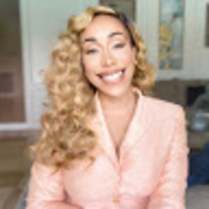 Meet your Posher, Chika